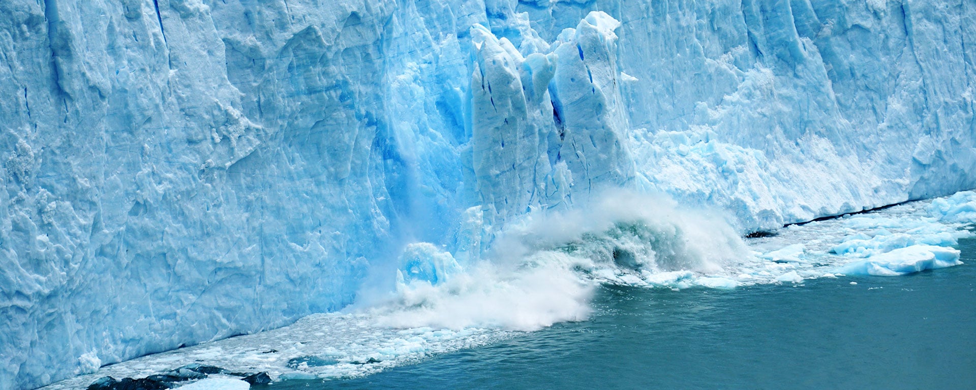 glace se détachant d'un glacier